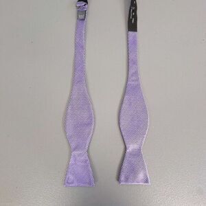 MENS POLYESTER BOW TIE PURPLE DOT DESIGN